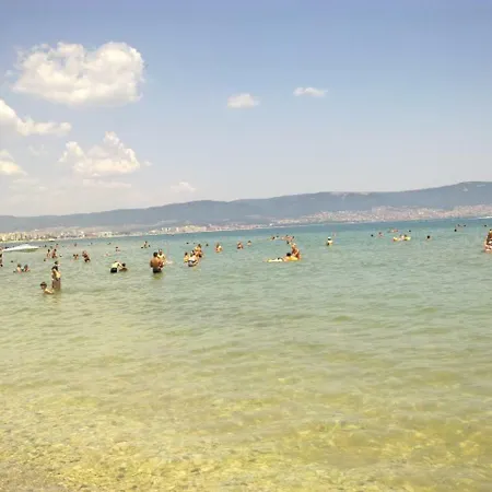 Front Beach * 네세부르